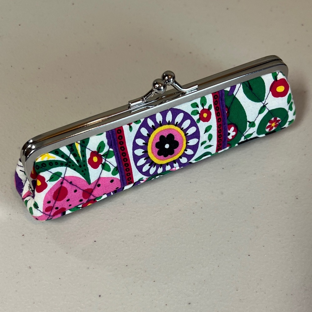 Vera Bradley Pen Lipstick Coin purse slim case Viva La Vera like new